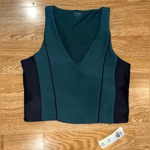 Abercrombie & Fitch YPB Your Personal Best sculptLUX Slim V-Neck Tank Top Medium